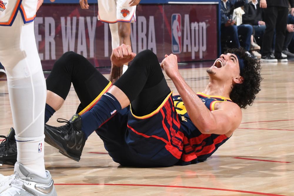 客场作战收获球迷欢呼！于汉超致谢家乡球迷：盼大连重塑辉煌